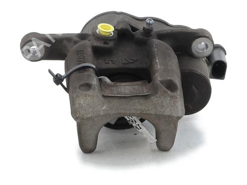 Used Right rear brake caliper Right rear brake caliper PEUGEOT 3008 II SUV (MC_, MR_, MJ_, M4_) 1.6 THP 165 (M45GYW, M45GZW, M45GYV) (165 hp) 33926326 33926326