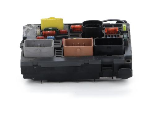 Used Fuse box Fuse box PEUGEOT 3008 I MPV (0U_) 1.6 HDi (112 hp) 40034438 40034438