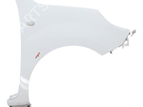 Used Right front fenders Right front fenders 37291018 37291018