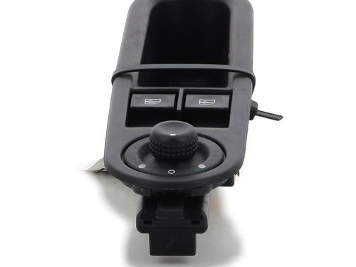 Left front window switch RENAULT TWINGO III (BCM_, BCA_) 0.9 TCe 90 (BCM9, BCM2) | BP28182013I27 