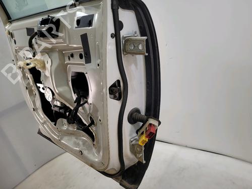 Left front door PEUGEOT 5008 (0U_, 0E_) 2.0 HDi 150 / BlueHDi 150 | BP29416339C2 