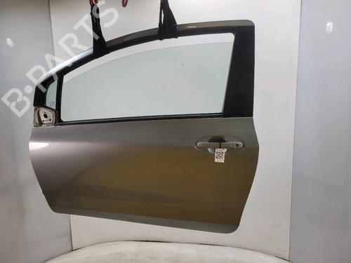 Dør venstre fortil TOYOTA YARIS (_P9_) 1.0 VVT-i (KSP90_, KSP90R) (69 hp) 31699702