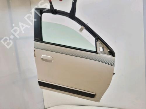 Porte avant droite RENAULT TWINGO III (BCM_, BCA_) 0.9 TCe 90 (BCM9, BCM2) (90 hp) 30808351