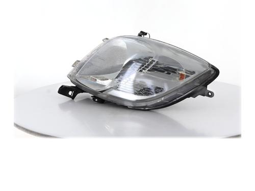 Lyskaster høyre Lyskaster høyre TOYOTA YARIS (_P9_) 1.4 D-4D (NLP90_, NLP90R) (90 hp) 35998752 35998752