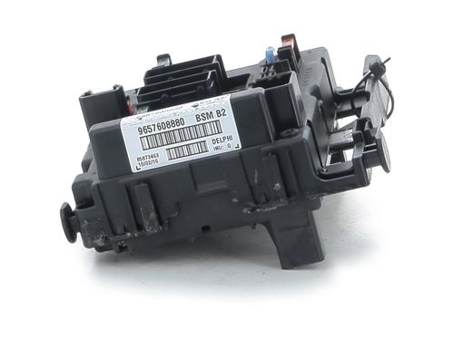 Used Fuse box Fuse box PEUGEOT 206+ (2L_, 2M_) 1.4 i (2LKFWA, 2MKFWA) (75 hp) 33280258 33280258