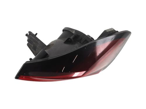 right-taillight-fiat-tipo-hatchback-356_-357_-2016-33159117 main image