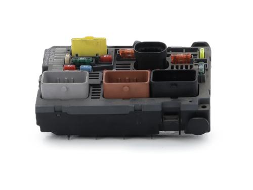 Used Fuse box Fuse box PEUGEOT 308 I (4A_, 4C_) 1.6 HDi (109 hp) 39763674 39763674