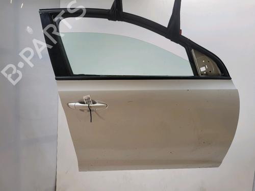 Used Right front door Right front door 39224654 39224654