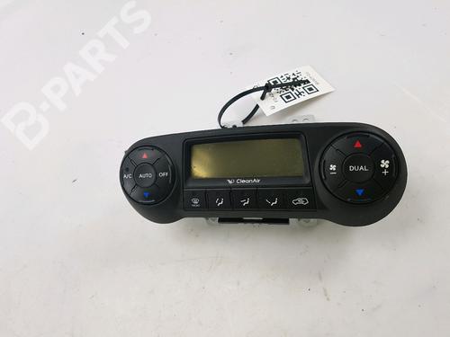 AC-Styringsenhed/Manøvreenhed HYUNDAI ix35 (LM, EL, ELH) 2.0 CRDi 4WD (136 hp) 11851916