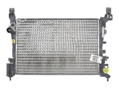 Used Water radiator Water radiator OPEL CORSA D (S07) 1.4 (L08, L68) (100 hp) 33300126 33300126