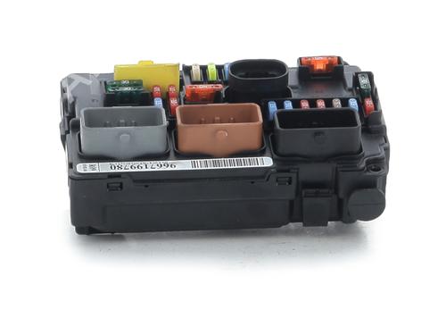 fuse-box-citroen-c3-ii-sc_-2009-33230198 main image