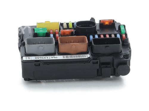 fuse-box-citroen-c3-ii-sc_-2009-32654644 main image