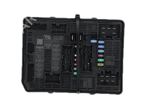 Fuse box RENAULT TRAFIC III Bus (JG_) 2.0 dCi 150 (JGMU) | BP37869525E1 - Image 2