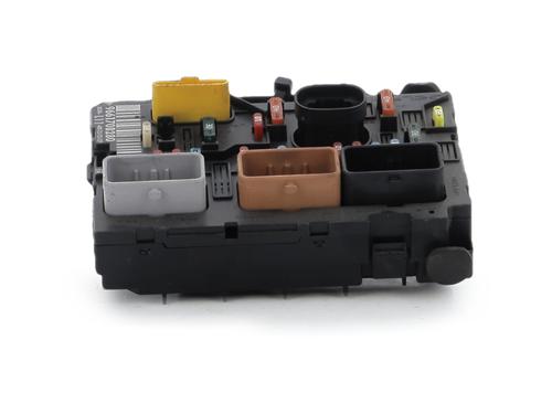 Used Fuse box Fuse box 39117288 39117288
