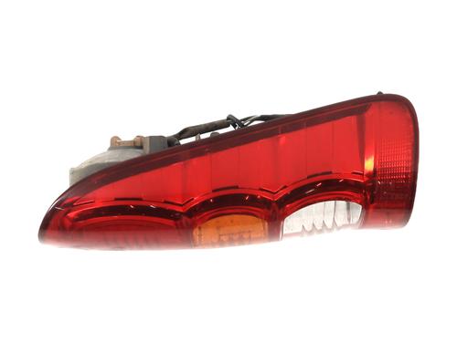 Used Right taillight TOYOTA HILUX VII Pickup (_N1_, _N2_, _N3_) 2.5 D-4D 4WD (KUN25_, KUN25R) (120 hp) 31122212
