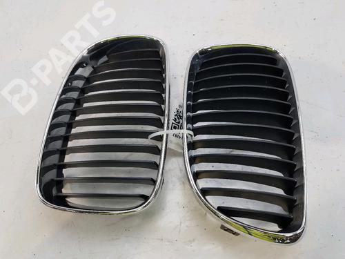 Used Front grille Front grille BMW 1 (E87) 118 d (143 hp) 11116564 11116564