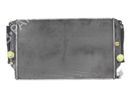 Used Water radiator Water radiator 37657618 37657618