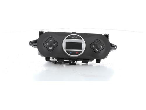 Used Climate control RENAULT TWINGO II (CN0_) 1.5 dCi (CN0E) (64 hp) 16488408