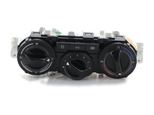 Used Climate control PEUGEOT 208 I (CA_, CC_) 1.4 HDi (68 hp) 24348900