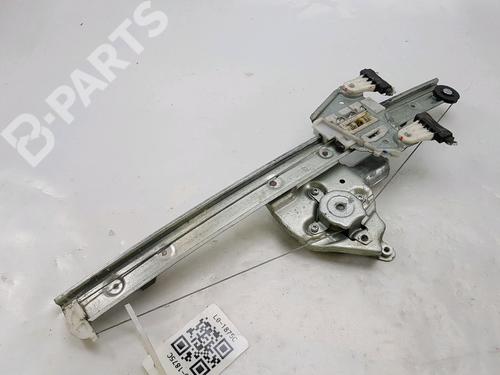Rudehejsemekanisme Højre bagtil SUZUKI GRAND VITARA II (JT, TE, TD) 1.9 DDiS All-wheel Drive (JT419, TD44, JB419WD, JB419XD,... (129 hp) 10452846
