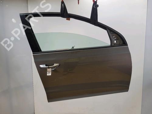 Porta anteriore destra VW GOLF VI (5K1) 1.6 TDI (90 hp) 31122865