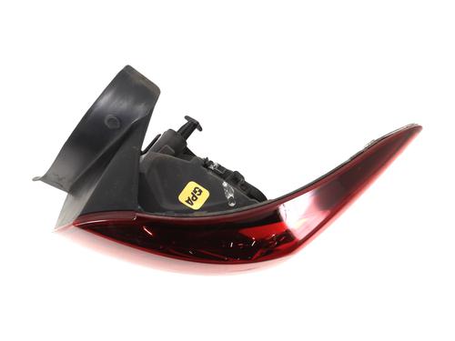 right-taillight-dacia-sandero-ii-2012-32278765 main image