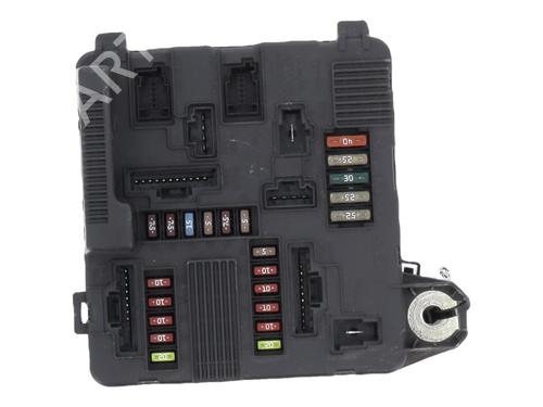 Fuse box RENAULT MEGANE II (BM0/1_, CM0/1_)  | BP27911736E1 