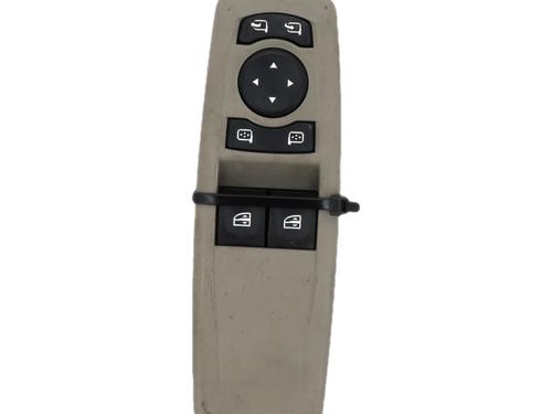 Used Left front window switch Left front window switch RENAULT MEGANE III Coupe (DZ0/1_) 1.5 dCi (DZ0B) (106 hp) 40277465 40277465