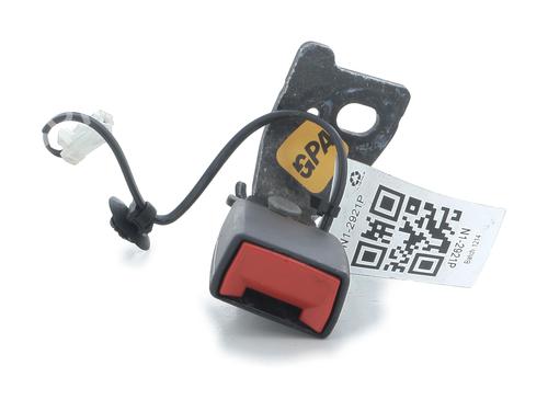 Used Seat buckle PEUGEOT 308 II (LB_, LP_, LW_, LH_, L3_) 1.6 BlueHDi 120 (120 hp) 31875992