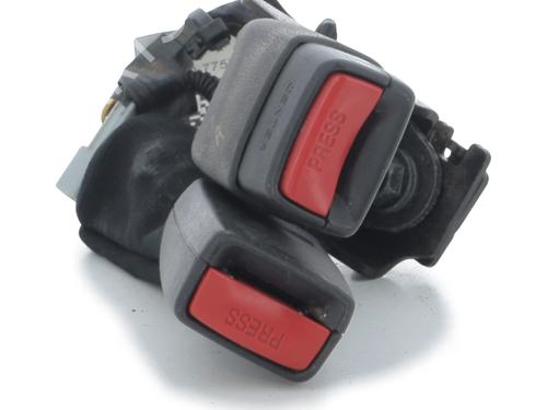 Sikkerhetsbelte-spenne TOYOTA URBAN CRUISER (_P1_) 1.4 D-4D 4WD (NLP115_, NLP115R) (90 hp) 31699282