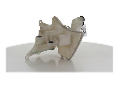 windscreen-washer-tank-toyota-auris-_e15_-2006-2007-2008-2009-2010-2011-2012-2013-31844526 main image