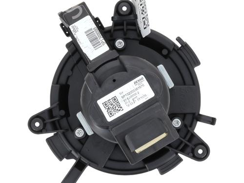 Used Heater blower motor PEUGEOT 3008 II SUV (MC_, MR_, MJ_, M4_) Hybrid (181 hp) 28720592