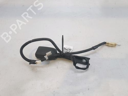 Used Seat buckle TOYOTA LAND CRUISER PRADO (_J12_) 3.0 D-4D (KDJ120, KDJ125) (163 hp) 27916101