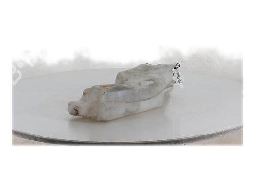 Used Windscreen washer tank RENAULT CLIO III (BR0/1, CR0/1) 1.5 dCi (C/BR0G, C/BR1G) (68 hp) 28720644