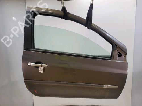 Used Right front door RENAULT CLIO III (BR0/1, CR0/1) 1.2 16V (BR02, BR0J, BR11, CR02, CR0J, CR11) (75 hp) 31349689