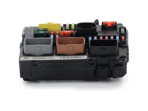 Used Fuse box Fuse box CITROËN C3 Picasso (SH_) 1.6 HDI 90 (92 hp) 40034658 40034658