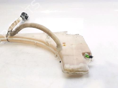 Windscreen washer tank BMW 3 (E90) 320 i | BP28486357C113