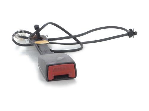 Engate do cinto NISSAN MICRA III (K12) 1.2 16V (80 hp) 32130416