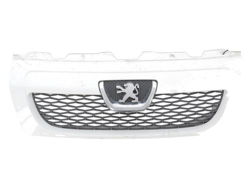 Used Grille Grille 38792222 38792222
