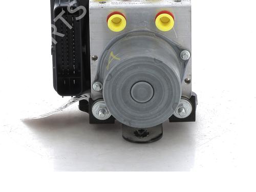Used ABS pump JAGUAR XE (X760) 2.0 D (180 hp) 17336299
