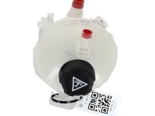 Expansion tank PEUGEOT 3008 II SUV (MC_, MR_, MJ_, M4_) Hybrid4 (M45GBU) | BP22887746C120 