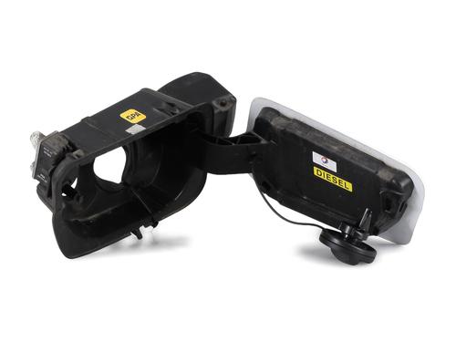 Used Fuel flap Fuel flap PEUGEOT 5008 II (MC_, MJ_, MR_, M4_) 1.6 BlueHDi 120 (MCBHZH, MCBHZW) (120 hp) 33300115 33300115