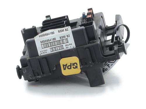 Used Fuse box PEUGEOT 307 (3A/C) 2.0 HDi 90 (90 hp) 32255856