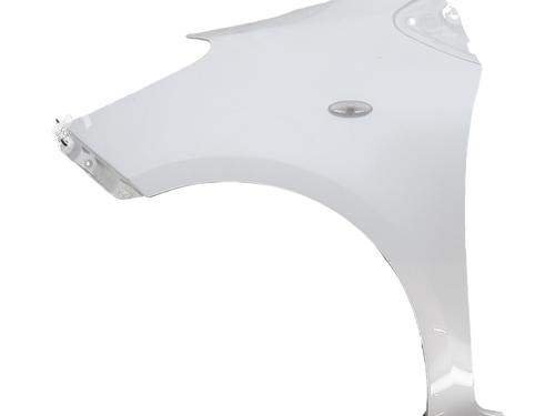 Used Left front fenders TOYOTA YARIS (_P9_) 1.3 VVT-i (SCP90_, SCP90R) (87 hp) 30334883