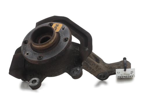 Used Right front steering knuckle RENAULT CLIO III (BR0/1, CR0/1) 1.5 dCi (88 hp) 29930752