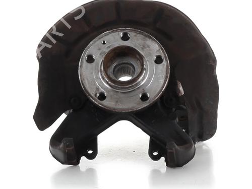 Fusee rechts voor VW POLO V (6R1, 6C1) 1.6 TDI (75 hp) 31079039