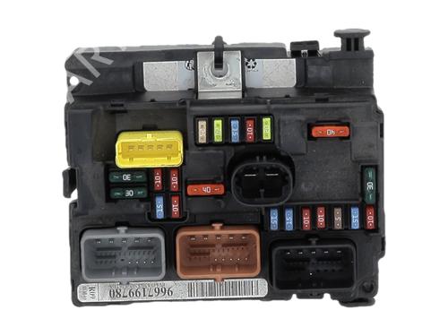 Fuse box CITROËN C3 II (SC_) 1.4 HDi 70 (SC8HZC, SC8HR0, SC8HP4) | BP36659751E1 - Image 2