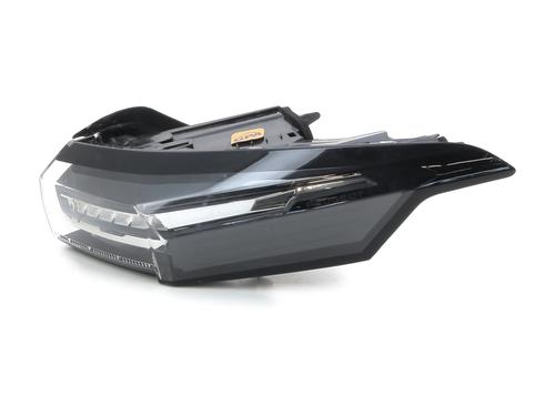 Right taillight PEUGEOT 308 III (FB_, FH_, FP_, F3_, FM_) Hybrid 136 (FPHPYC) | BP28834465C35 