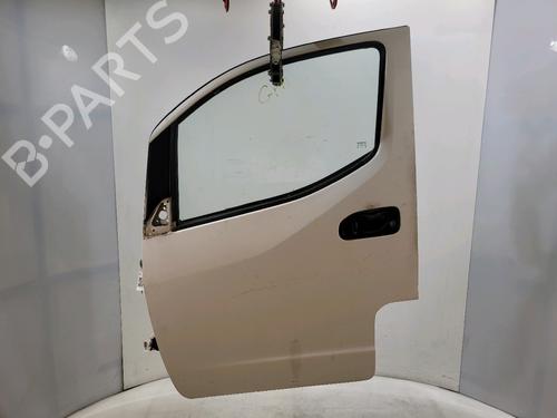 Dør venstre fortil NISSAN NV200 Van 1.5 dCi 85 (M20, M20N, M20M) (86 hp) 31142109