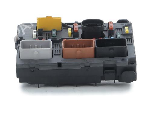 Used Fuse box PEUGEOT 207 (WA_, WC_) 1.4 HDi (68 hp) 31699110